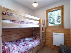 Propriété, Bâtiment, Bois, Fenêtre, Design Intérieur, Éclairage, Confort, Ombre, Tache De Bois