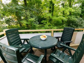 Table, Meubles, Chaise, La Nature, Mobilier De Jardin, Bois, Arbre, Ombre, Plante, Tableau De Plein Air