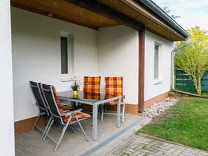 Plante, Bâtiment, Meubles, Table, Chaise, Fenêtre, Ombre, Bois, Arbre, Design Intérieur