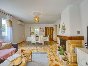 Furniture, Table, Sky, Chair, Wood, Interior Design, Tree, Floor, Shade, Building