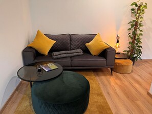 Komfort, Couch, Holz, Interior Design, Wohnzimmer, Fussboden, Flooring, Studio Couch