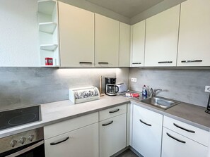 Cabinetry, Property, Furniture, Building, White, Countertop, Kitchen Sink, Kitchen Appliance, Kitchen, Kitchen Stove