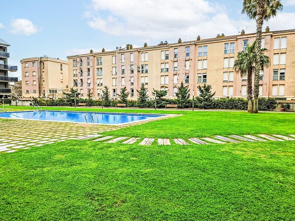 Residential Area, Apartment, Condominium, Swimming Pool, Lawn, Garden, Estate, Yard, Landscaping, Hotel