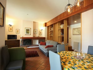 Cadre, Meubles, Propriété, Table, Chaise, Éclairage, Design Intérieur, Salon, Sol, Mur