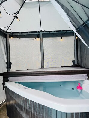Hot tub with privacy gazebo