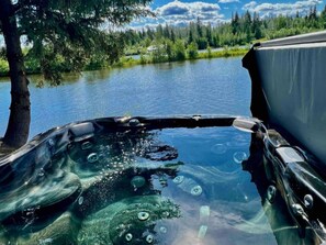 Your Private Jacuzzi Tub Overlooking the Chena River!