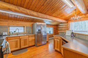 Upstairs Full Kitchen with Stainless Steel Appliances