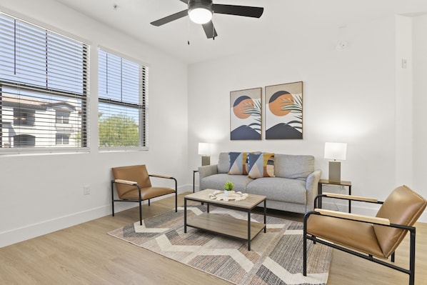 CozySuites Glendale by the stadium with pool! 13