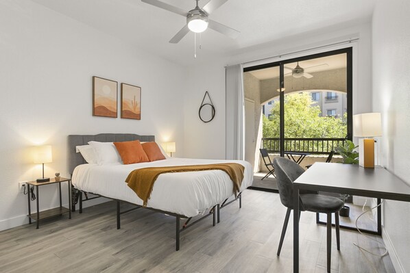 CozySuites Glendale by the stadium with pool! 14