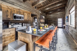 Whip up delicious meals with ease using modern appliances. From hearty breakfasts to gourmet dinners, this kitchen is ready to turn your culinary dreams into reality. So grab your apron and let the cooking adventures begin!