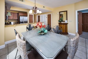 A classy dining area - Enjoy your family meals here