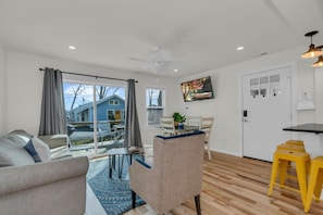 “The Up” Cottage Living-Dining Area with views pf Paw Paw Lake