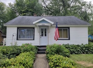 Pokagon Cozy Cottage