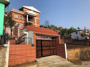 main gate of house