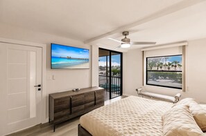 Master bedroom 313