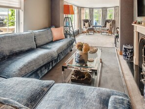 Living area | Woodlea Farm, Medstead, near Alton