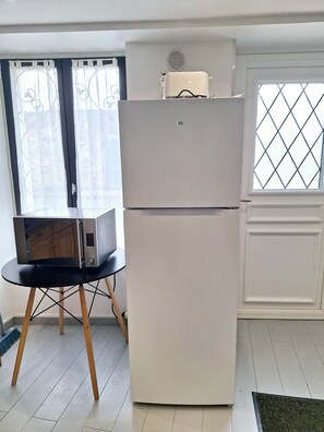 frigo et four combiné micro-onde