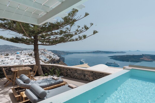 View of the balcony from the heated swimming pool