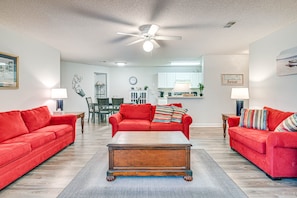 Living Room | Smart TV | Central Air Conditioning & Heating