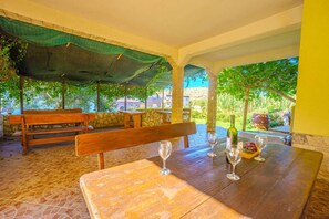 Outdoor dining