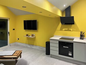 Open plan living space | Peartree Cottage, Sheffield