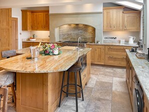 Kitchen/diner | Elizabeth Cottage, Glossop