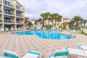 Basque in the sun, poolside! Or take a dip to cool off.