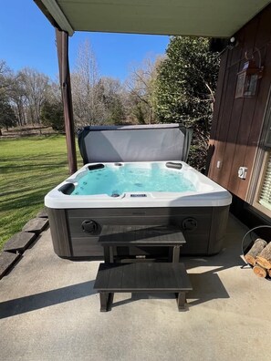 Private Hot Tub 