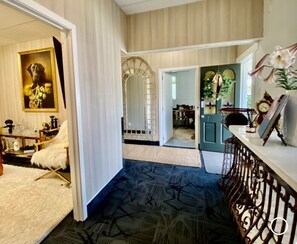 Spacious Entry Foyer
