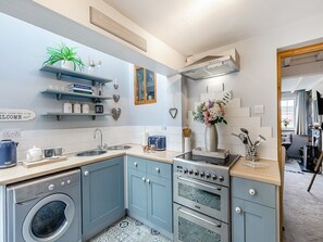 Kitchen | Crompton Cottage, Bretforton, near Evesham