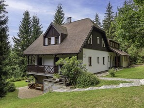 Neige, Ciel, Montagne, Fenêtre, Nuage, Bâtiment, Maison, Pente, Arbre, Chalet