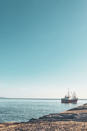 Blue, Boat, Horizon, Sea, Watercraft, Ocean, Coast, Ship, Sound, Beach