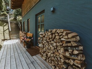 Building, Window, Wood, Water, Flowerpot, Plant, Floor, Flooring, Tree, Wall