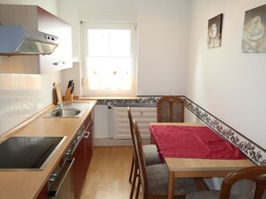 Furniture, Cabinetry, Property, Kitchen Sink, Sink, Countertop, Window, Table, Wood, Interior Design