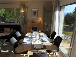 Table, Furniture, Property, Chair, Shade, Lighting, Interior Design, Curtain, Building, Living Room
