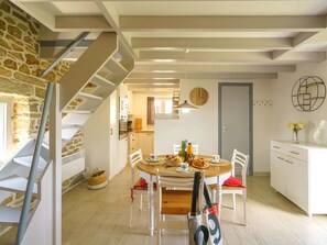 Table, Cabinetry, Furniture, Chair, Wood, Floor, Kitchen, Flooring, Drawer, Building