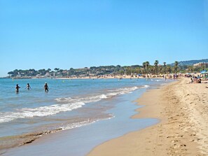 L'Eau, Ciel, Plage, Arbre, Cotiers Et Relief Océaniques, Horizon, Vent Wave, Loisir