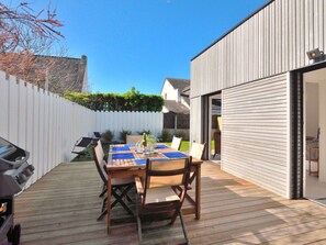 Sky, Furniture, Table, Plant, Building, Wood, Chair, Interior Design, Shade, Flooring