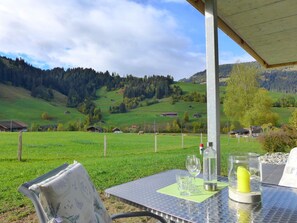 Wolke, Pflanze, Eigentum, Himmel, Tabelle, Natur, Geschirr, Schatten, Grundstueck, Gartenmöbel