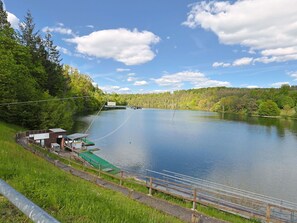 L'Eau, Ressources En Eau, Voie Navigable, Cours D'Eau, Banque, Lac, Canal, Rivière, Réservoir, Pont