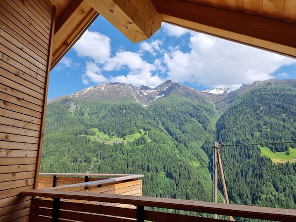 Wolke, Himmel, Eigentum, Ökoregion, Berg, Natur, Holz, Die Architektur, Schatten, Hochland