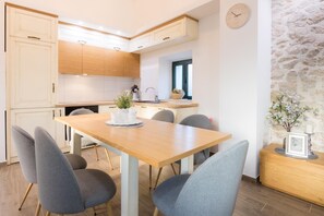 Esszimmer 1