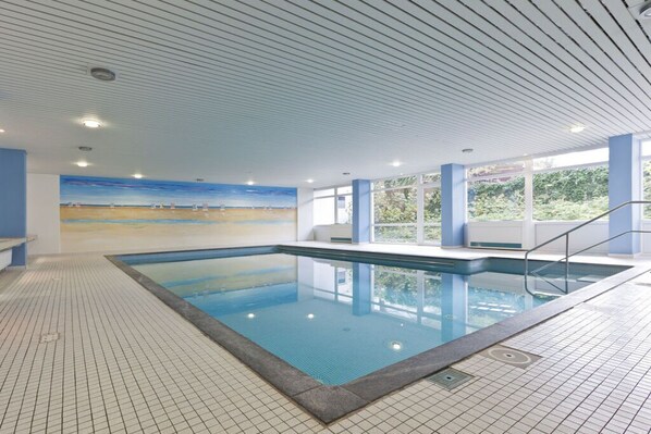 Holiday Home Swimming Pool