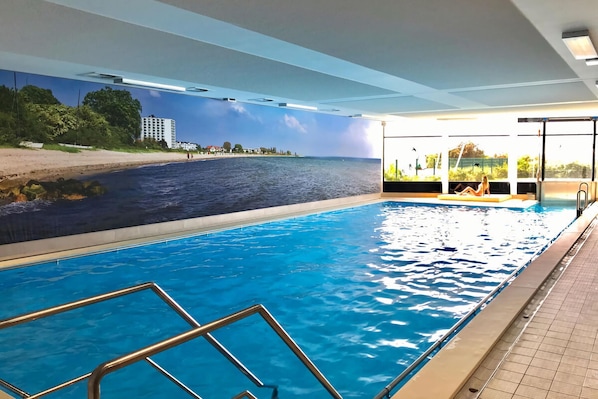 Holiday Home Swimming Pool