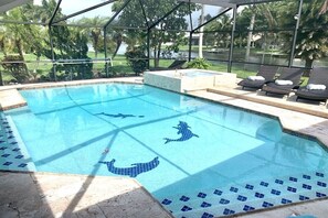 Holiday Home Swimming Pool