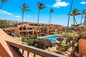 Kuleana resort pool