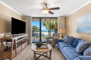 Living Area with Gulf Views