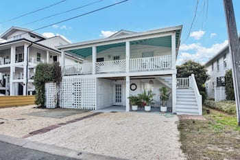 Jasmine House Upper - 3bedroom/1 bath cottage on Wrightsville Beach