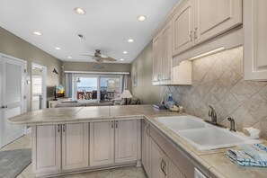 Full kitchen