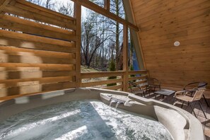 Private Hot Tub On The Covered Porch!